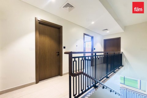 Kaupunkipientalo Dubai, Arabiemiraatit 4 makuuhuonetta, 144 m2 № 758536 - kuva 8