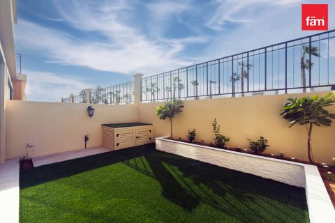 Kaupunkipientalo Dubai, Arabiemiraatit 4 makuuhuonetta, 144 m2 № 758536 - kuva 4