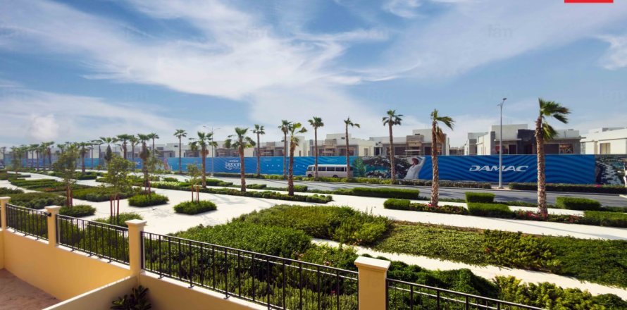 Kaupunkipientalo Dubai, Arabiemiraatit 4 makuuhuonetta, 144 m2 № 758536