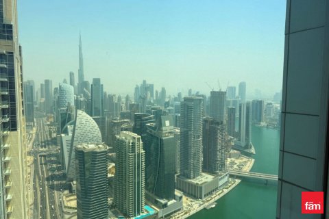 Business Bay, Dubai, UAE의 판매용 아파트 침실 3개, 184제곱미터 번호 638212 - 사진 9