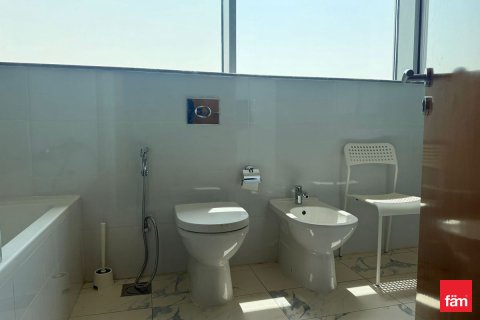 Business Bay, Dubai, UAE의 판매용 아파트 침실 3개, 184제곱미터 번호 638212 - 사진 15