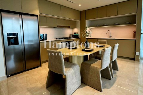 Apartament de închiriat în Dubai Harbour, Dubai, EAU 3 dormitoare, 177.96034165 mp.  №651665 - poză 30