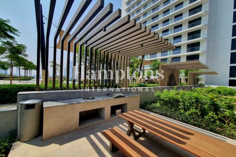 Apartament de închiriat în Dubai Harbour, Dubai, EAU 3 dormitoare, 177.96034165 mp.  №651665 - poză 10