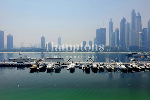 Apartament de închiriat în Dubai Harbour, Dubai, EAU 3 dormitoare, 177.96034165 mp.  №651665 - poză 12