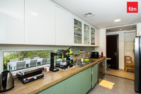 Řadový dům v Dubai, SAE 3 ložnice, 346.9 m² Č.: 630664 - fotografie 4