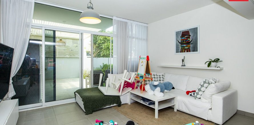 Řadový dům v Dubai, SAE 3 ložnice, 346.9 m² Č.: 630664