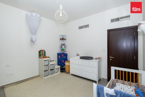 Řadový dům v Dubai, SAE 3 ložnice, 346.9 m² Č.: 630664 - fotografie 11