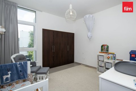 Řadový dům v Dubai, SAE 3 ložnice, 346.9 m² Č.: 630664 - fotografie 18
