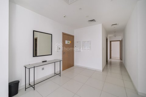 Apartment in Al Satwa, Dubai, UAE 2 bedrooms, 180 sq.m. № 700379 - photo 7