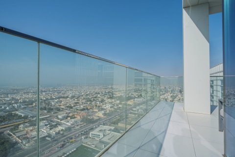 Apartment in Al Satwa, Dubai, UAE 2 bedrooms, 180 sq.m. № 700379 - photo 8