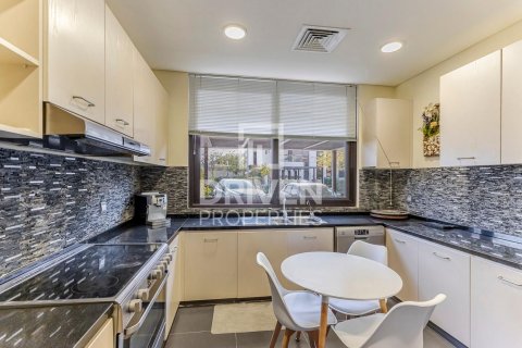 Vila u gradu DAMAC Hills (Akoya by DAMAC), Dubai, UAE 3 spavaće sobe, 342 m2 Br. 654308 - Slika 17