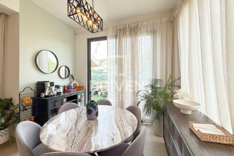 Villa til salg i Dubai Hills Estate, Dubai, UAE 5 soveværelser, 254 kvm № 654304 - foto 6