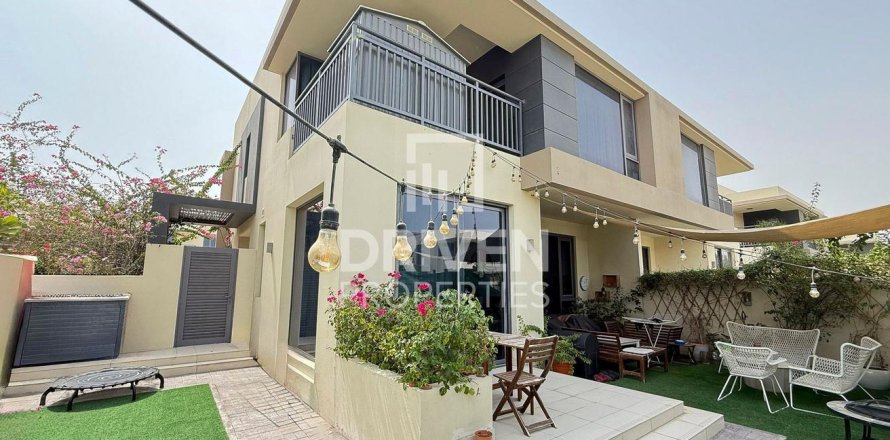 Villa i Dubai Hills Estate, Dubai, UAE 5 soveværelser, 254 kvm № 654304