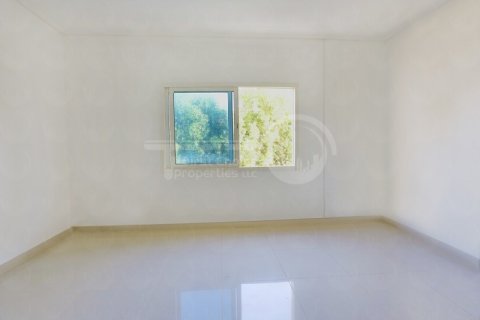 Villa til salg i Al Reef, Abu Dhabi, UAE 2 soveværelser, 170.2 kvm № 731418 - foto 8