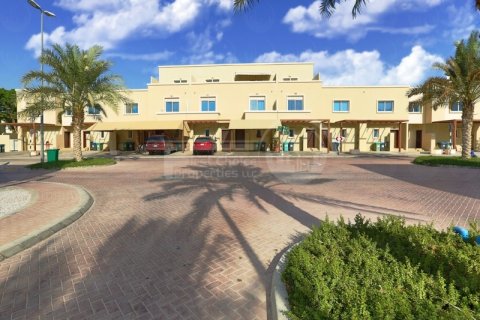 Villa til salg i Al Reef, Abu Dhabi, UAE 2 soveværelser, 170.2 kvm № 731418 - foto 3