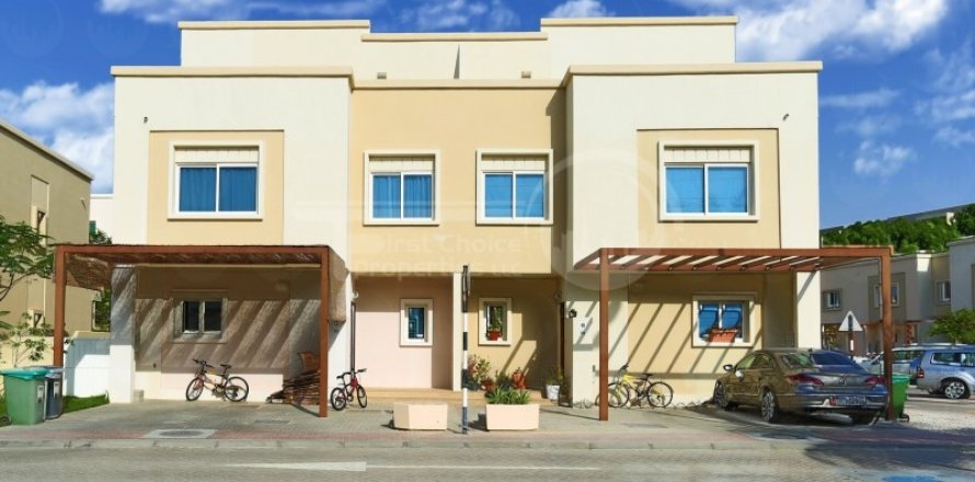 Villa i Al Reef, Abu Dhabi, UAE 2 soveværelser, 170.2 kvm № 731418