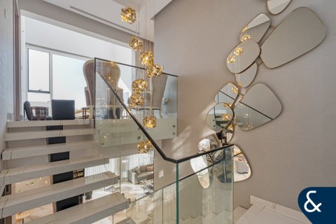 Villa te koop in Al Furjan, Dubai, VAE 5 slaapkamers, 569 vr.m., nr 688653 - foto 9