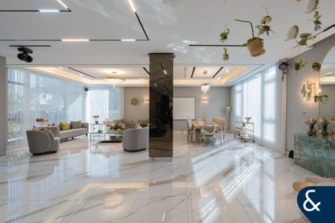 Villa te koop in Al Furjan, Dubai, VAE 5 slaapkamers, 569 vr.m., nr 688653 - foto 5