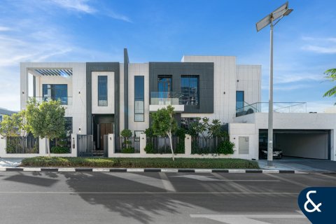 Villa te koop in Al Furjan, Dubai, VAE 5 slaapkamers, 569 vr.m., nr 688653 - foto 1