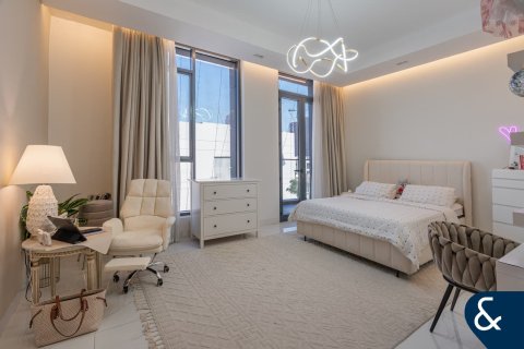 Villa te koop in Al Furjan, Dubai, VAE 5 slaapkamers, 569 vr.m., nr 688653 - foto 13