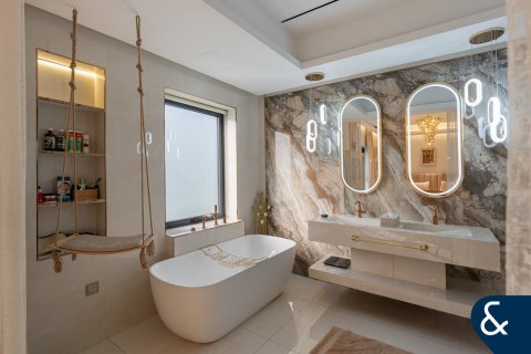 Villa te koop in Al Furjan, Dubai, VAE 5 slaapkamers, 569 vr.m., nr 688653 - foto 15