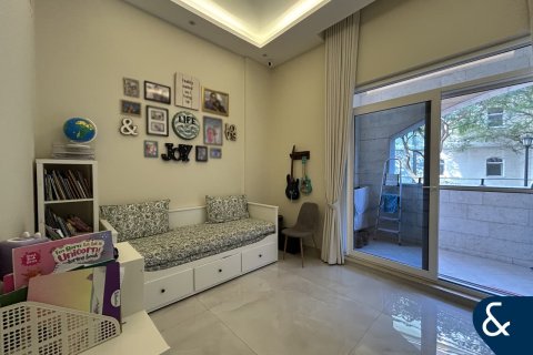 Appartement te koop in Motor City, Dubai, VAE 3 slaapkamers, 198 vr.m., nr 688655 - foto 14