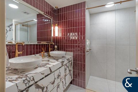 דירה למכירה ב Motor City, Dubai, איחוד האמירויות 3 חדרי שינה, 198 מ"ר, מספר 688655 - תמונה 6