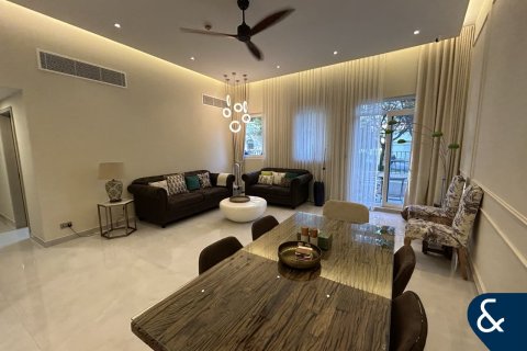 Appartement te koop in Motor City, Dubai, VAE 3 slaapkamers, 198 vr.m., nr 688655 - foto 2