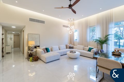 דירה למכירה ב Motor City, Dubai, איחוד האמירויות 3 חדרי שינה, 198 מ"ר, מספר 688655 - תמונה 10