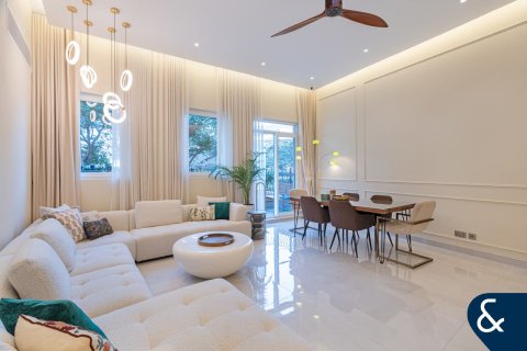 דירה למכירה ב Motor City, Dubai, איחוד האמירויות 3 חדרי שינה, 198 מ"ר, מספר 688655 - תמונה 11