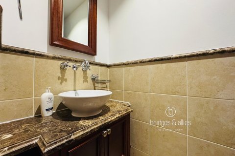 Old Town, Dubai, संयुक्त अरब अमीरात में अपार्टमेंट, 1 बेडरूम, 87 वर्ग मीटर, संख्या 679432 - फ़ोटो 16