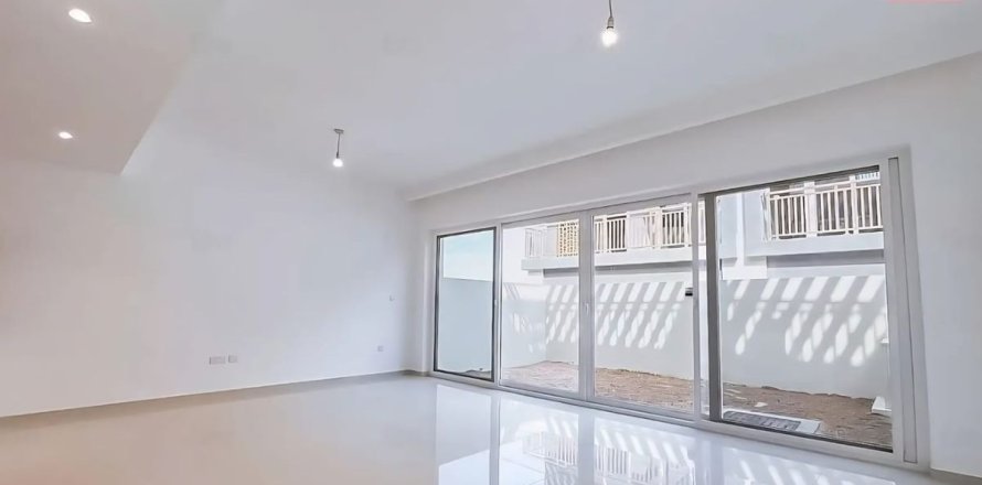 Ridamaja asukohaga Dubai, AÜE: 3 magamistoaga, 113.9 m² Nr 710054