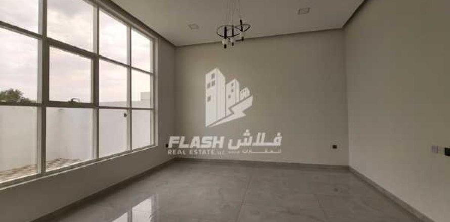 Βίλα σε Khuzam, Ras Al Khaimah, ΗΑΕ 4 υπνοδωμάτια, 636 τ.μ. Αρ. 734618