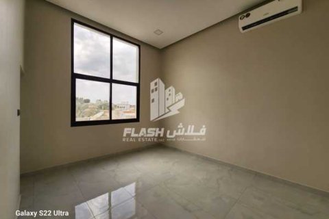Βίλα σε Khuzam, Ras Al Khaimah, ΗΑΕ 4 υπνοδωμάτια, 636 τ.μ. Αρ. 734618 - φωτογραφία 2