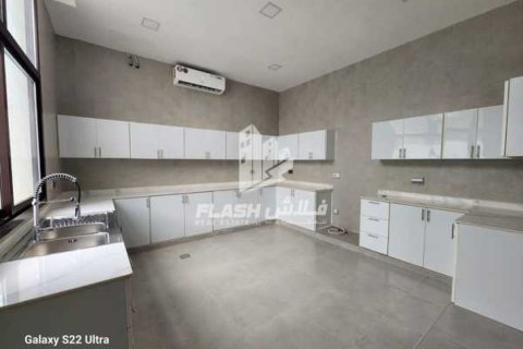Βίλα σε Khuzam, Ras Al Khaimah, ΗΑΕ 4 υπνοδωμάτια, 636 τ.μ. Αρ. 734618 - φωτογραφία 12