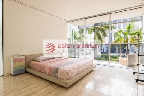 Apartment sa Palm Jumeirah, Dubai, UAE 2 silid-tulugan, 184 sq.m. № 699086 - larawan 14