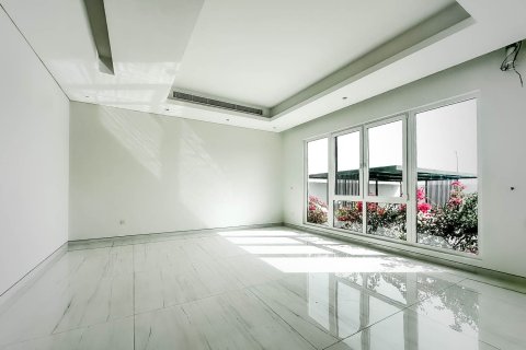Villa sa Dubai, UAE 6 silid-tulugan, 743.22 sq.m. № 750641 - larawan 11