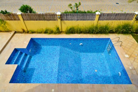Vila v The Villa, Dubai, SAE 5 spální, 555 m2 č. 750640