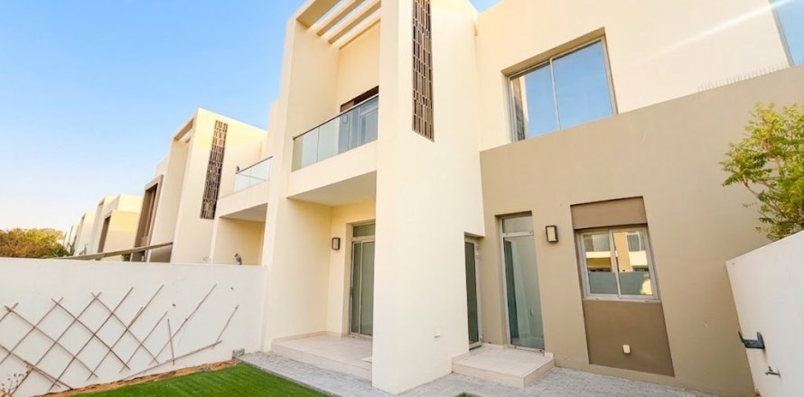 Rumah bandar di Arabian Ranches 2, Dubai, UAE 3 bilik tidur, 180.88 meter persegi № 750639