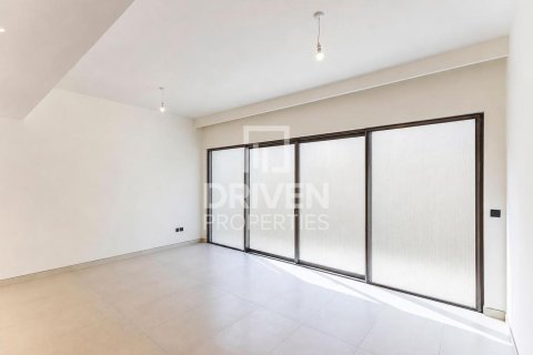 Radový dom v Damac Lagoons, Dubai, SAE 4 spálne, 145.3 m2 č. 754172 - Fotografia 1