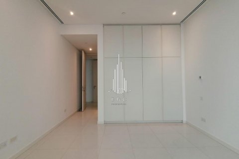 Üürile anda korter asukohaga Corniche Road, Abu Dhabi, AÜE: 3 magamistoaga, 204.4 m² Nr 563582 - pilt 9