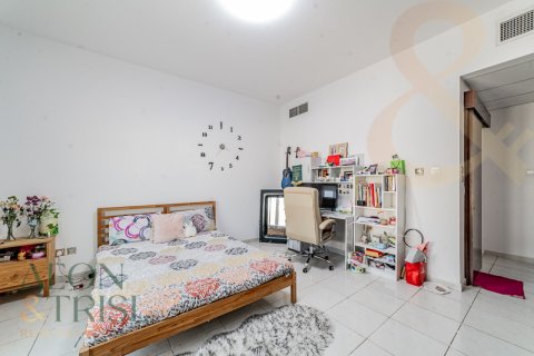 Villa en venta en Jumeirah Village Circle, Dubai, EAU 4 dormitorios, 501 m2 № 648541 - foto 5