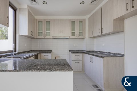 Villa sa Dubai, UAE 4 silid-tulugan, 237 sq.m. № 666314 - larawan 7