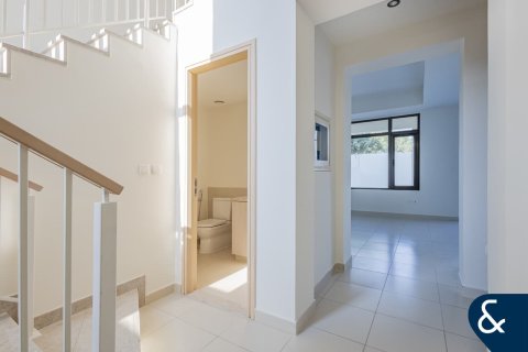 Villa sa Dubai, UAE 4 silid-tulugan, 237 sq.m. № 666314 - larawan 8