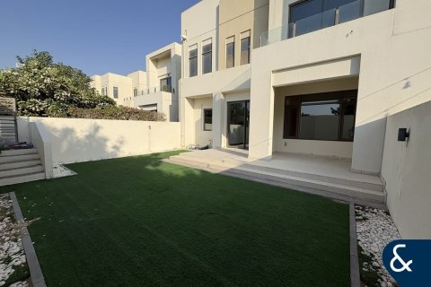 Villa in vendita a Reem, Dubai, EAU 4 camere da letto, 237 mq. № 666314 - foto 1