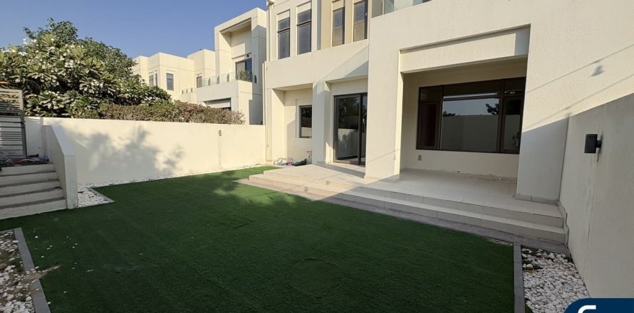 Reem、Dubai、UAEにあるヴィラ 4ベッドルーム、237 m2 No666314