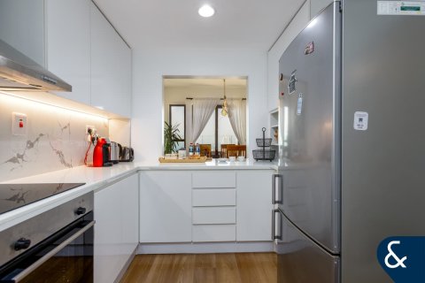 شقة للبيع في مساكن شاطئ جميرا، دبي، الإمارات العربية المتحدة 2 غرفة نوم ، 141 متر مربع ، رقم 666312 - صورة 14