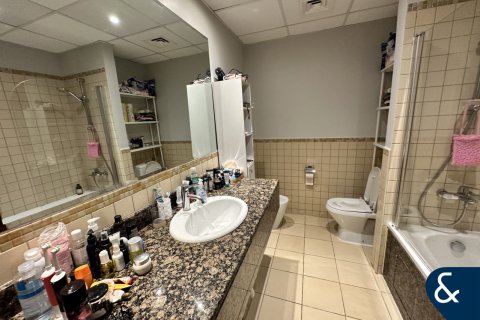 Jumeirah Beach Residence, Dubai, संयुक्त अरब अमीरात में अपार्टमेंट, 1 बेडरूम, 103 वर्ग मीटर, संख्या 666316 - फ़ोटो 11