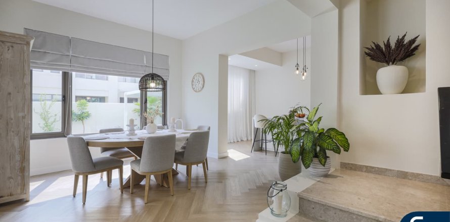 Villa i Reem, Dubai, UAE 4 sovrum, 263 kvm Nr. 666318