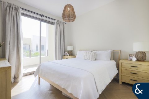 Villa till försäljning i Reem, Dubai, UAE 4 sovrum, 263 kvm Nr. 666318 - fotografi 11